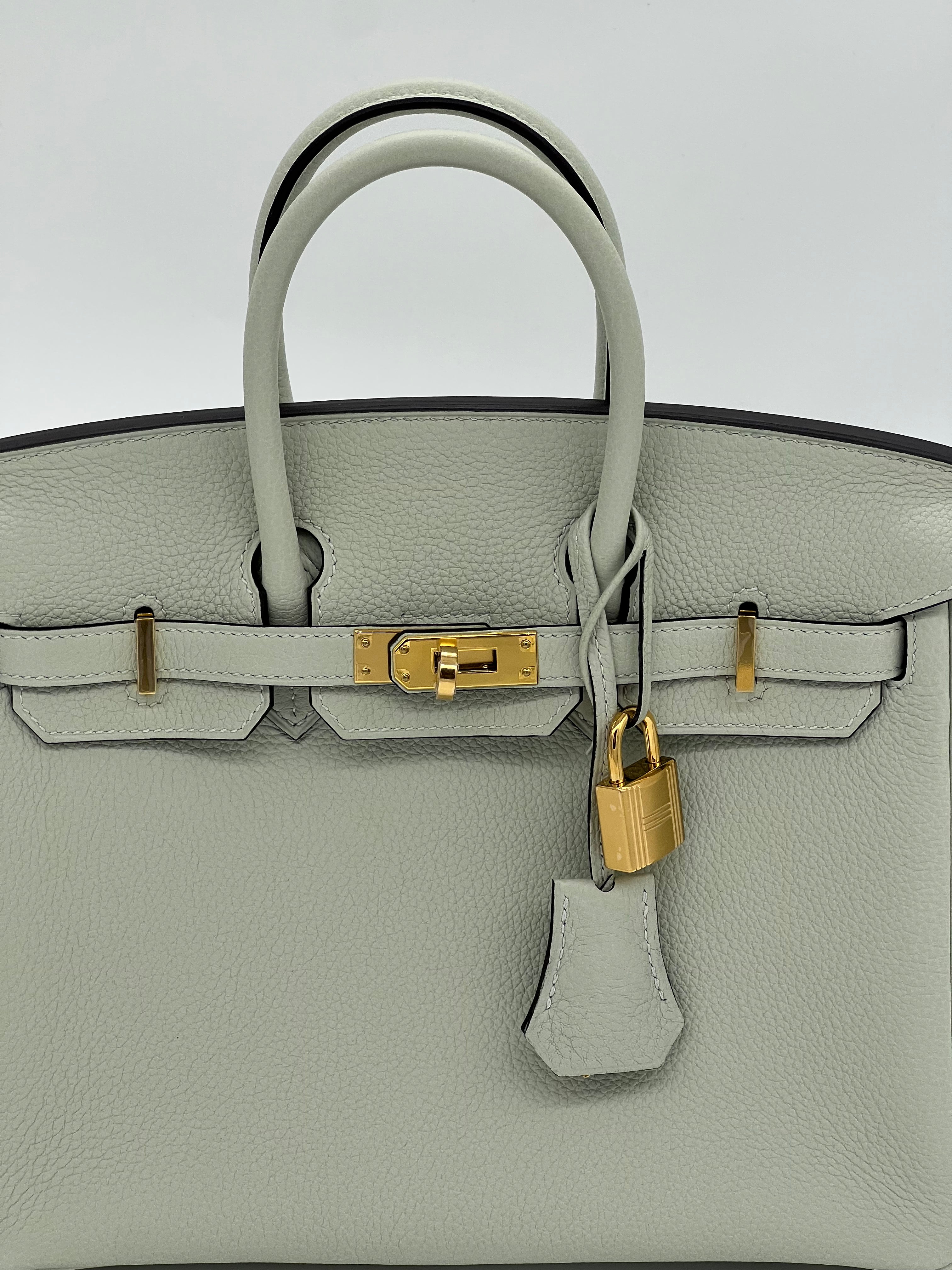 Birkin 25 Togo Gris Neve Gold Hardware Birkin 25 Togo Gris Neve Gold Hardware