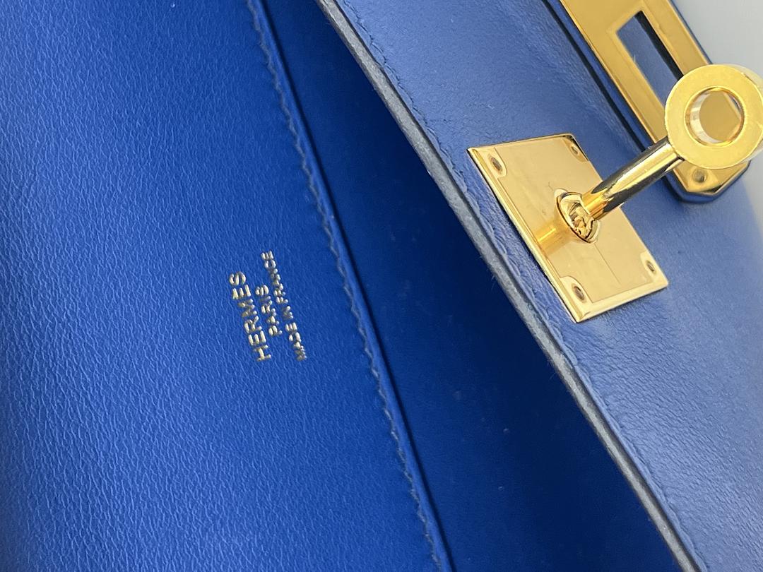Hermes Kelly Cut Clutch Swift Calfskin Bleu France Gold Hardware